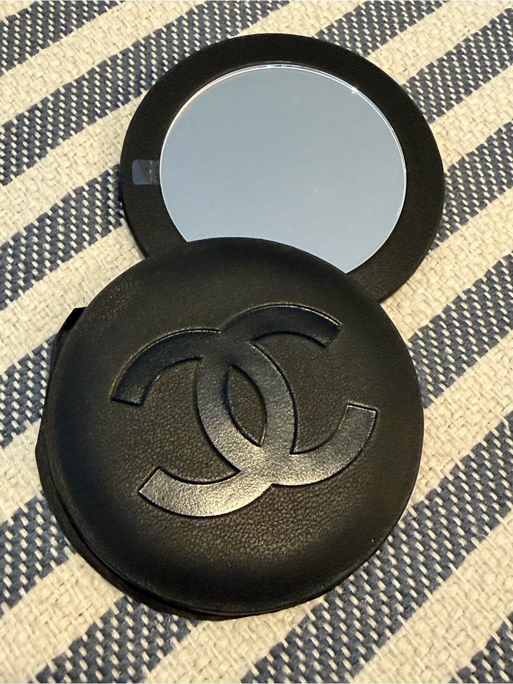 CHANEL GWP Black Leather Compact Mirror with Embossed CC 🖤🖤🖤